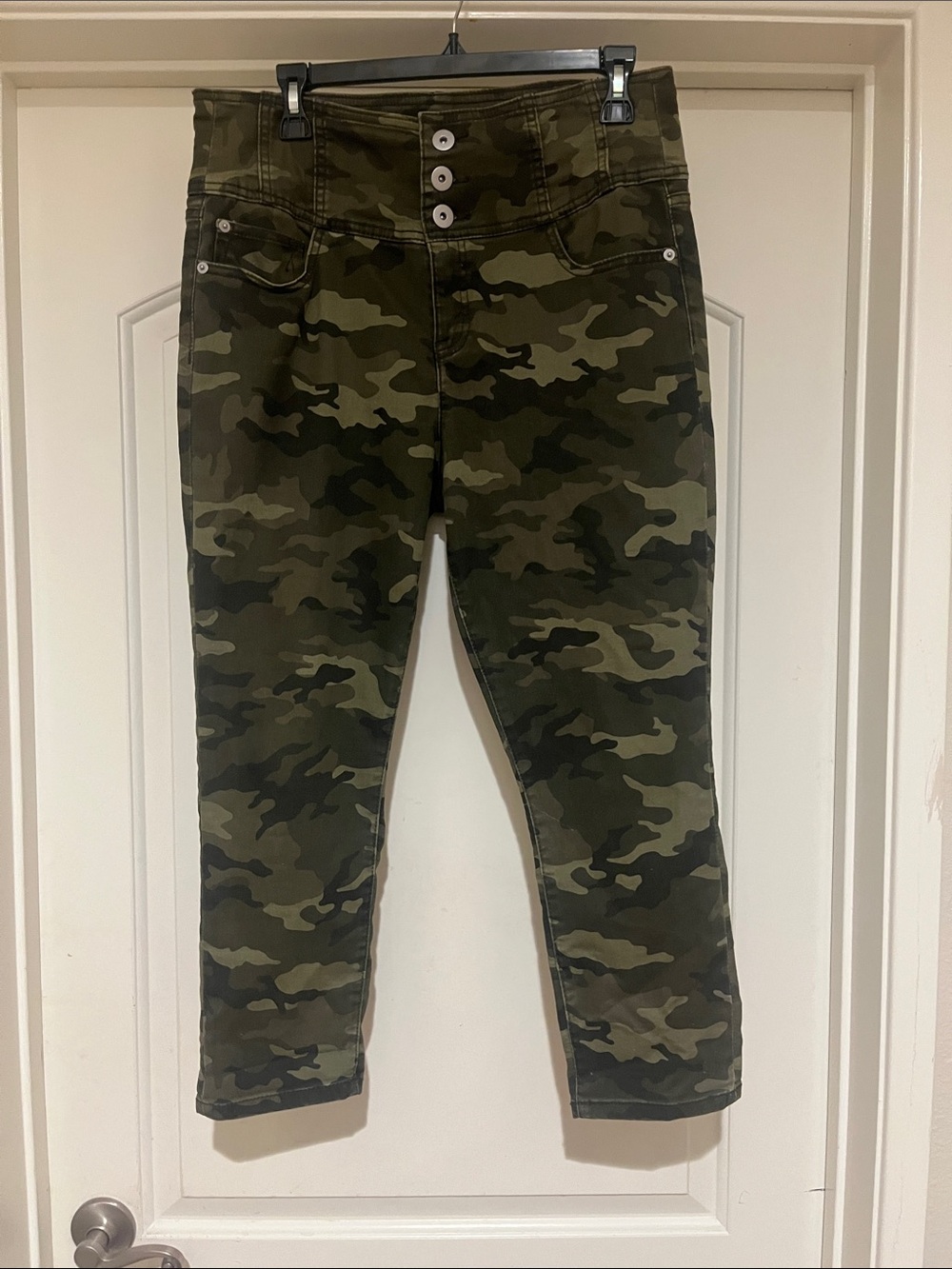 NOBO Olive Green Camo High-Rise Sculpting Skinny Crop